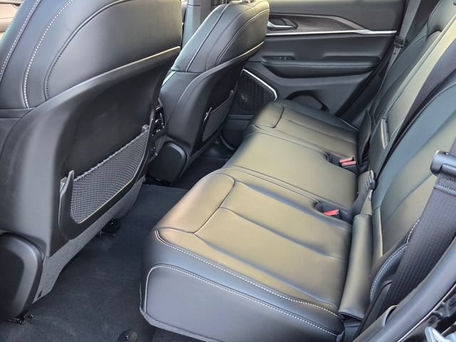 New 2026 Jeep Grand Cherokee Limited w/ Limited Altitude Package AWD/4WD image 12