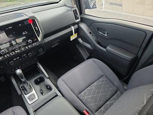 New 2026 Nissan Frontier SV w/ SV Convenience Package AWD/4WD image 20