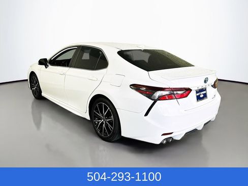 Used 2023 Toyota Camry SE FWD image 9