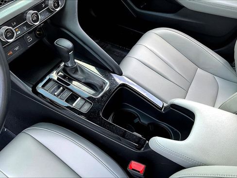 Used 2025 Acura Integra image 13