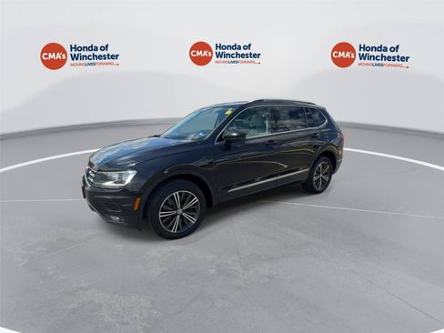 Used 2018 Volkswagen Tiguan SEL AWD/4WD image 7