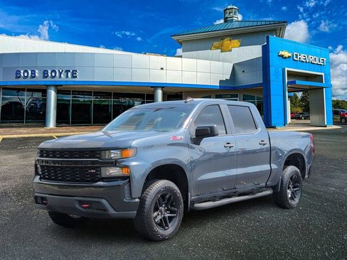 Used 2021 Chevrolet Silverado 1500 Custom Trail Boss w/ LPO, Dark Essentials Package AWD/4WD image 9