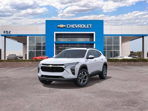 New 2026 Chevrolet Trax LT w/ LT Convenience Package FWD image 8