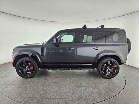 Used 2022 Land Rover Defender 110 X AWD/4WD image 2