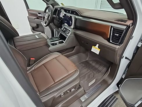 New 2026 GMC Sierra 2500 Denali w/ Denali Reserve Package image 38