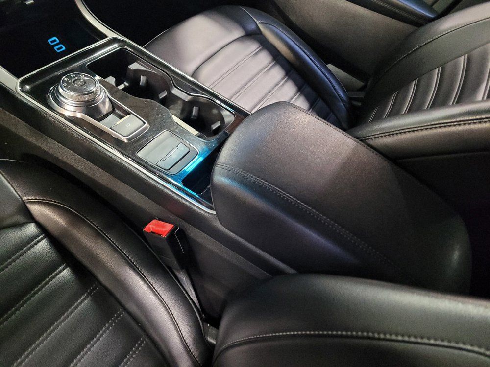 Used 2019 Ford Edge SEL w/ Equipment Group 201A FWD image 26