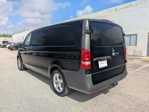Used 2022 Mercedes-Benz Metris image 5