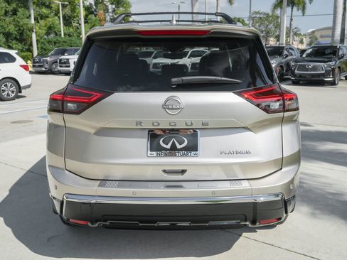 Used 2025 Nissan Rogue Platinum w/ Platinum Premium Package image 25