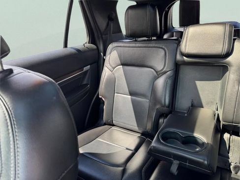 Used 2018 Ford Explorer Limited FWD image 16