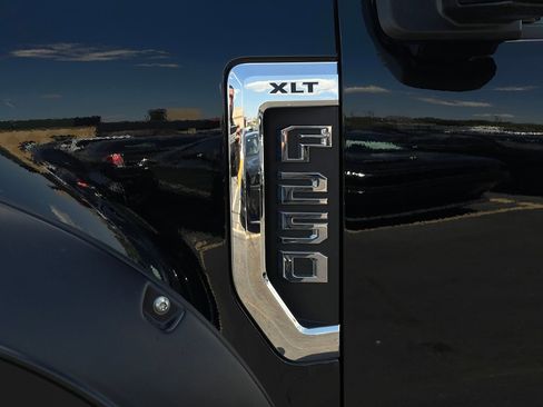 Used 2019 Ford F250 XLT w/ XLT Value Package AWD/4WD image 35