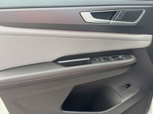 New 2026 Volkswagen Atlas Peak Edition AWD/4WD image 9