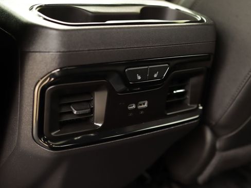 Used 2024 Chevrolet Silverado 1500 ZR2 AWD/4WD image 31