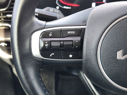Certified 2024 Kia Sportage EX image 27