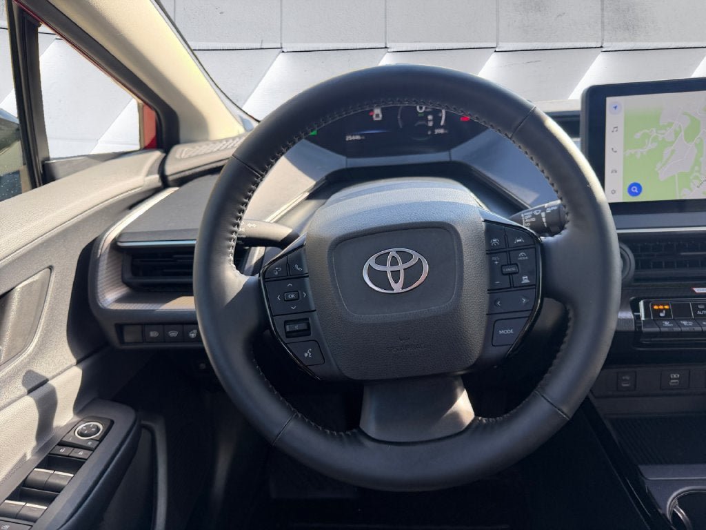 Used 2024 Toyota Prius XLE AWD/4WD image 13