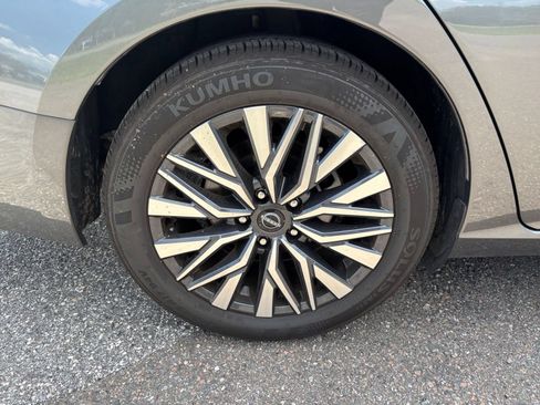 Used 2026 Nissan Altima 2.5 SV FWD image 29