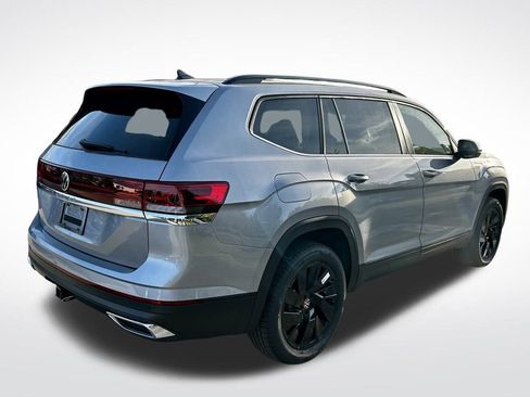New 2026 Volkswagen Atlas SE image 6