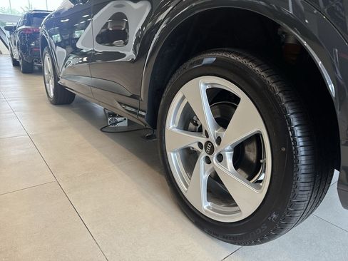 New 2026 Audi Q5 Premium Plus AWD/4WD image 3