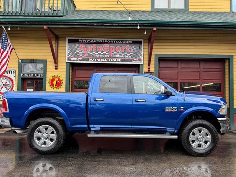 Used 2018 RAM 2500 Laramie w/ Convenience Group AWD/4WD image 3