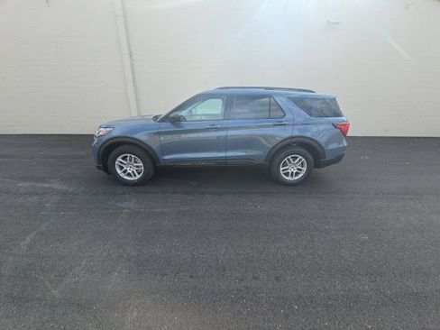 New 2026 Ford Explorer Active image 2