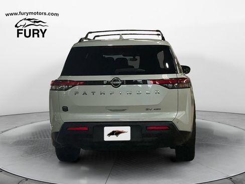 Used 2024 Nissan Pathfinder SV AWD/4WD image 4