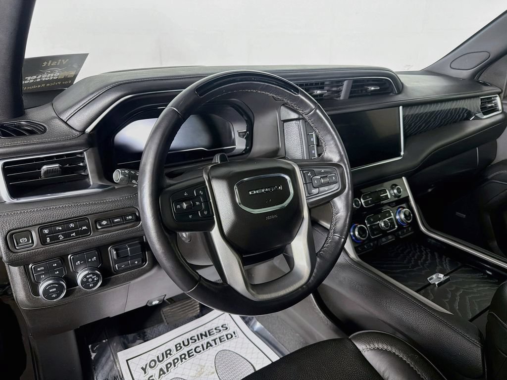 Used 2023 GMC Yukon Denali w/ Denali Reserve Package AWD/4WD image 9