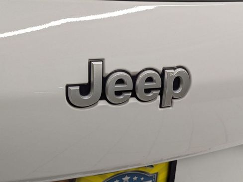 Used 2025 Jeep Grand Cherokee L Limited image 34