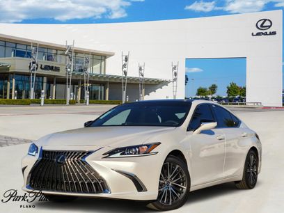 New 2025 Lexus ES 350 w/ Premium Package
