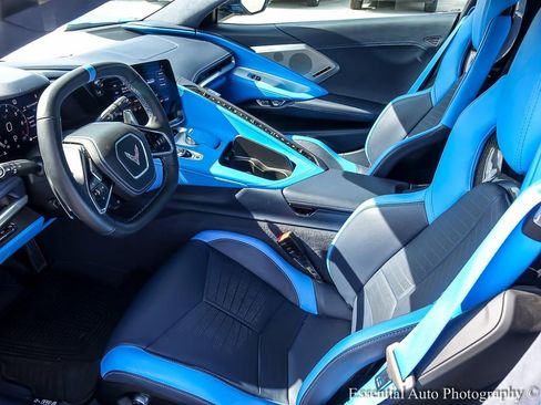 Used 2021 Chevrolet Corvette Stingray Premium Conv w/ Z51 Performance Package RWD image 10