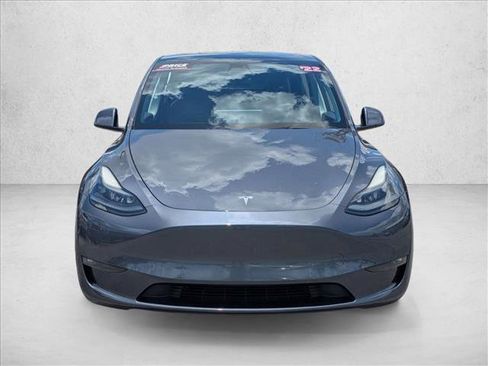 Used 2022 Tesla Model Y Performance AWD/4WD image 2
