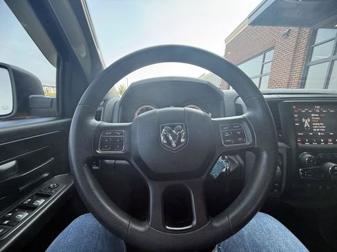 Used 2019 RAM 1500 Express w/ Express Value Package AWD/4WD image 21