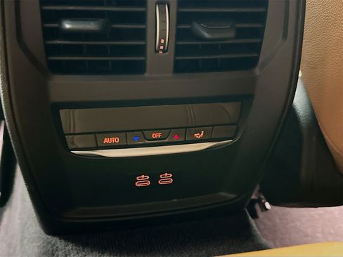 Used 2021 BMW 430i Convertible w/ Convenience Package image 26