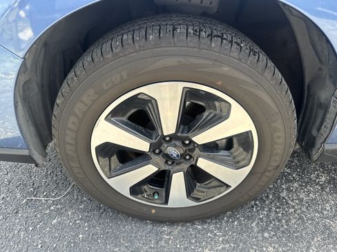 Used 2018 Subaru Forester 2.5i Premium AWD/4WD image 9