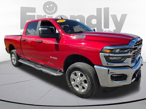 Used 2026 RAM 2500 Big Horn AWD/4WD image 3