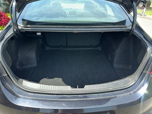 Used 2023 Chevrolet Malibu LT FWD image 15