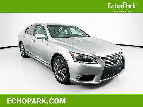 Used 2017 Lexus LS 460 w/ Comfort Package RWD image 1