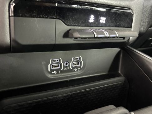 Used 2022 RAM 1500 Big Horn AWD/4WD image 21