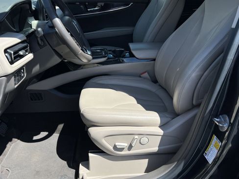 Used 2022 Lincoln Nautilus AWD image 14