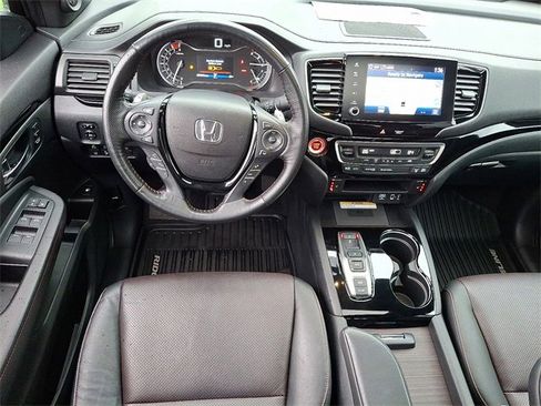 Used 2023 Honda Ridgeline Black Edition image 11