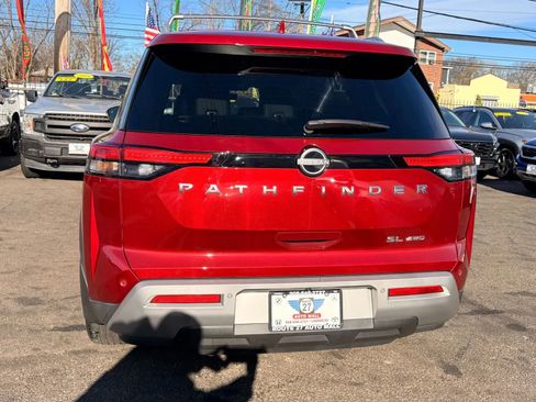 Used 2023 Nissan Pathfinder SL image 6