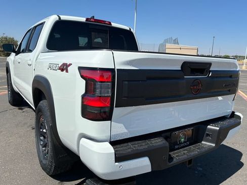 New 2026 Nissan Frontier PRO-4X w/ Tow Package AWD/4WD image 4