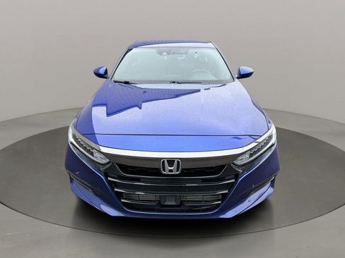 Used 2018 Honda Accord Sport image 9