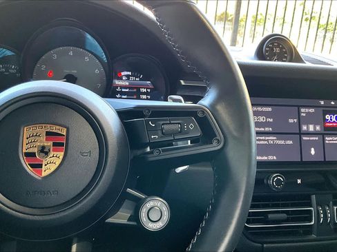 Used 2023 Porsche Macan S image 24