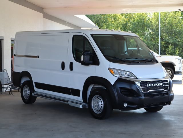 Used 2025 RAM ProMaster 2500 w/ U-Haul Equipment Group FWD image 7