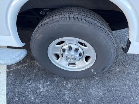 Used 2024 Chevrolet Express 2500 w/ Driver Convenience Package image 11