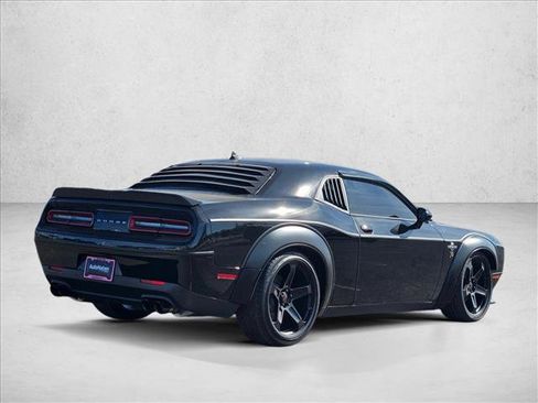 Used 2016 Dodge Challenger R/T Scat Pack image 5