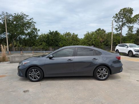 Certified 2023 Kia Forte LXS FWD image 5