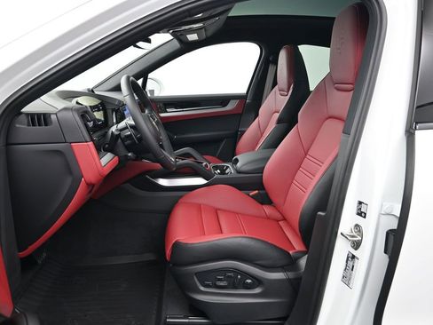 New 2026 Porsche Cayenne E-Hybrid Coupe image 5