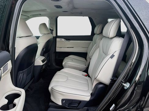 Used 2025 Hyundai Palisade Calligraphy AWD/4WD image 22