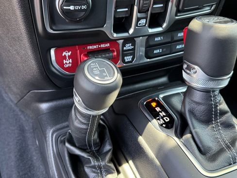 New 2025 Jeep Wrangler Unlimited Rubicon 392 image 23