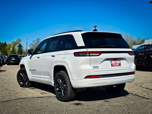 New 2026 Jeep Grand Cherokee Limited AWD/4WD image 5
